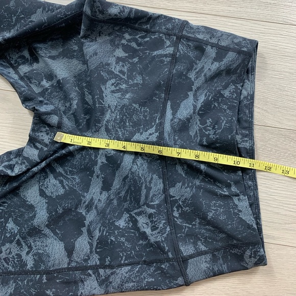 Lole Grey Black Pattern Leggings - Picture 9 of 11